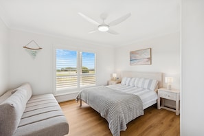 5 soverom, strykejern/-brett, internettilgang og sengetøy