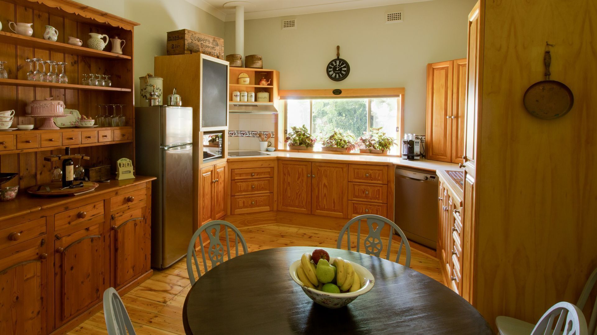 Cosy Crossfield Cottage Bed & Breakfast — image 12