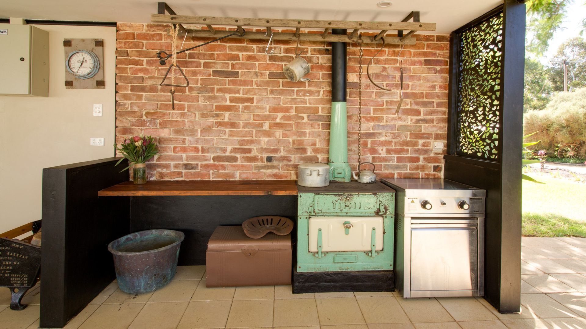 Cosy Crossfield Cottage Bed & Breakfast — image 2