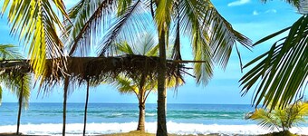 Familienfreundliches Strandhaus mit Pool und vielen lokalen Aktivitäten