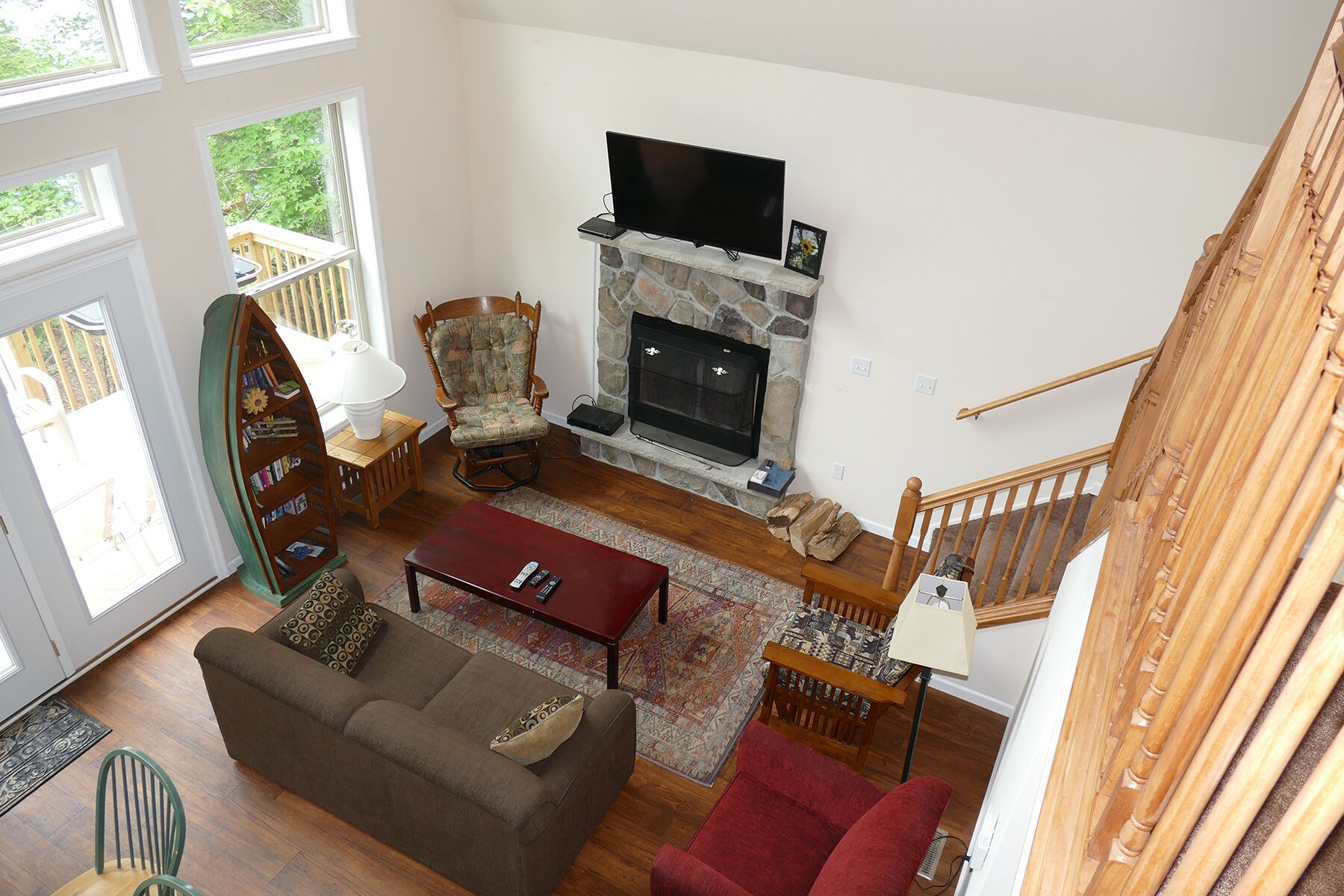 BEST WALLENPAUPACK SUNSETS - LAKEFRONT CHALET W SEASONAL DOCK/AC/Private Setting