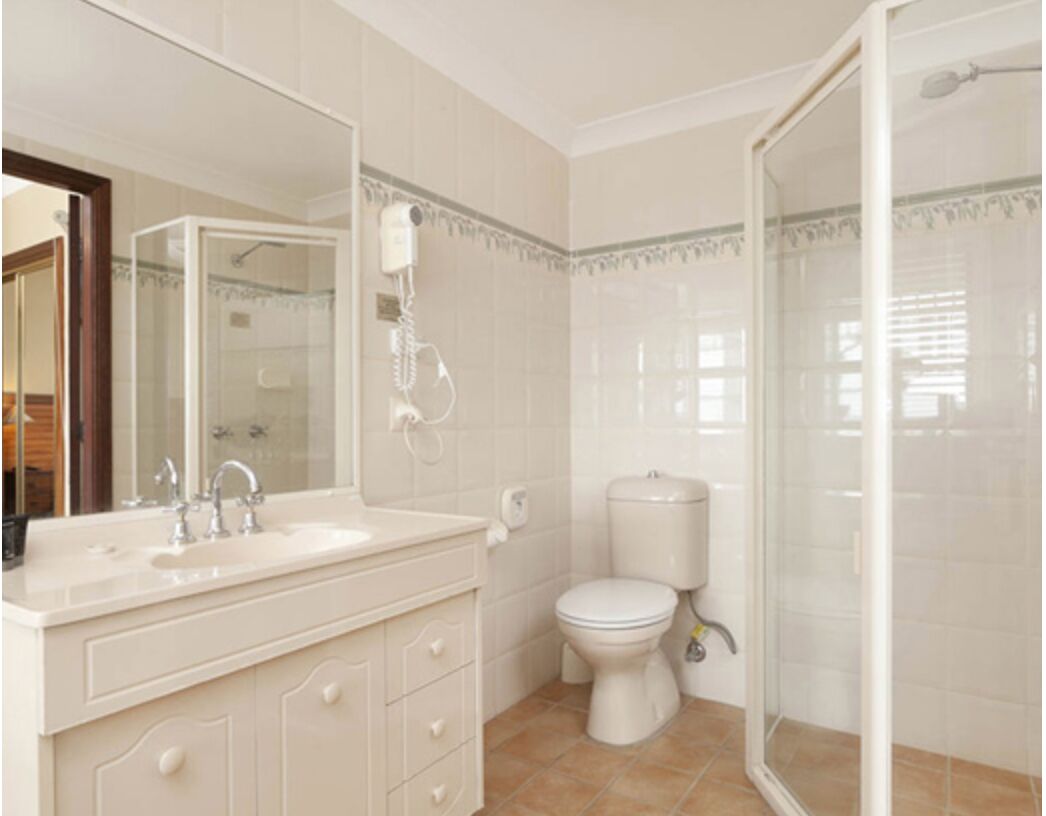 Rocky Mountain Spa Lodge — image 10