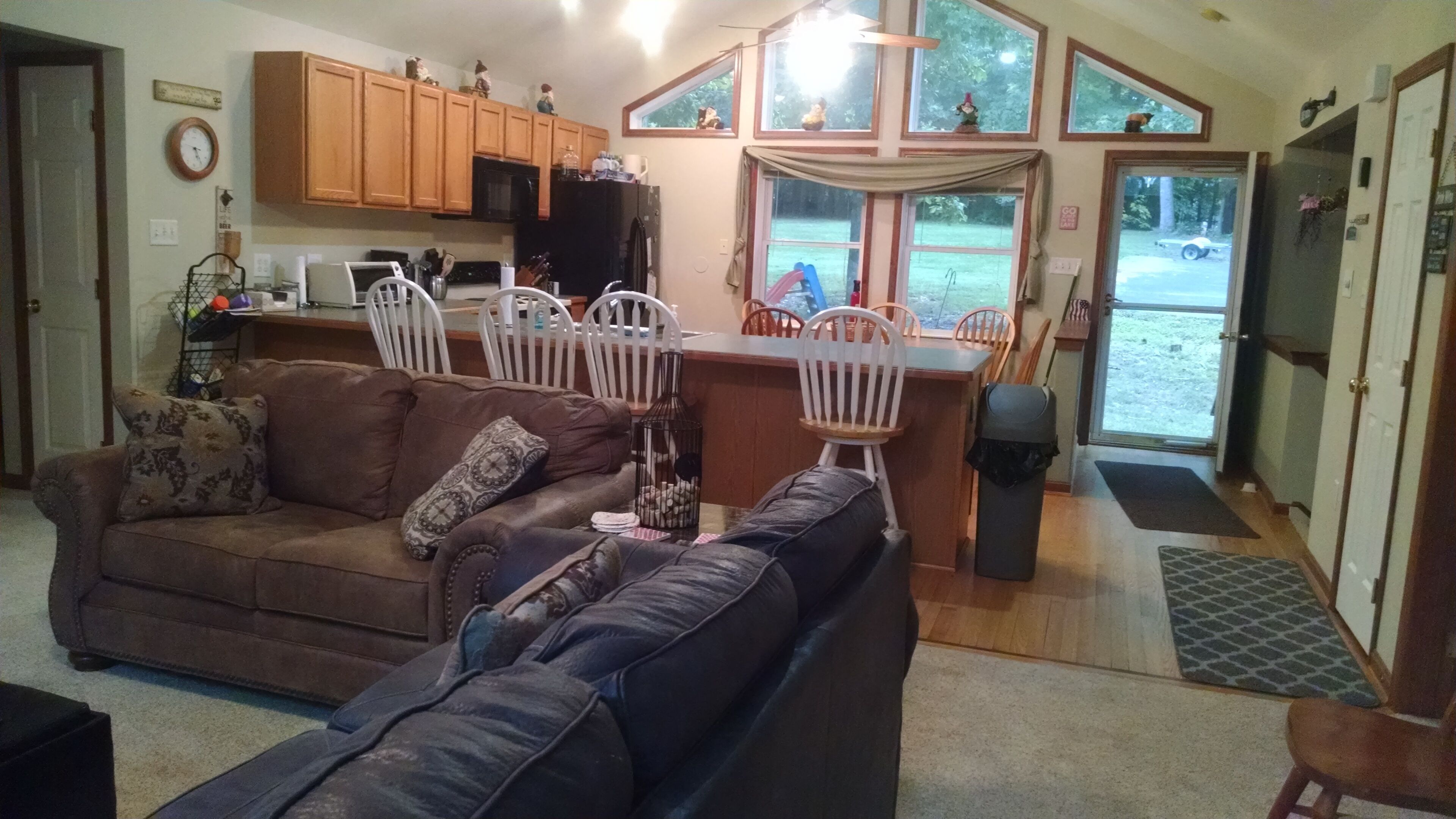 Cozy Waterfront Lake Anna Home, Pet Friendly, No-Smoking, Public Side