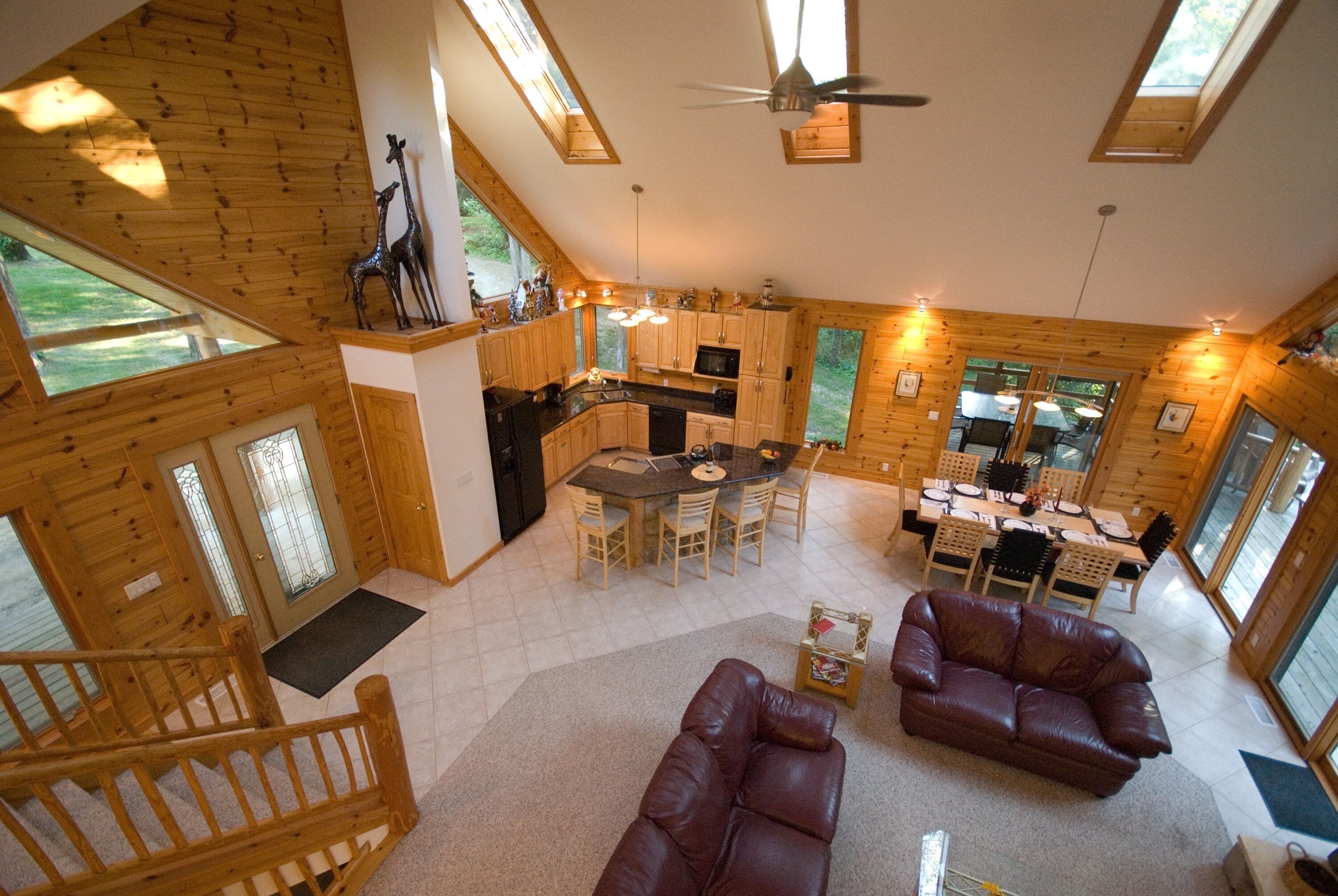Luxuary 4br, 4.5 Bath Galena Territory Rental With Hot Tub & Pool Table