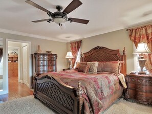 3 bedrooms, iron/ironing board, free WiFi, bed sheets - Location, Location!!! Amazing Rental Property ... Paradise! Hurry Won't Last!!  (Cape Coral)