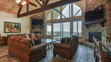 TV connectée, cheminée