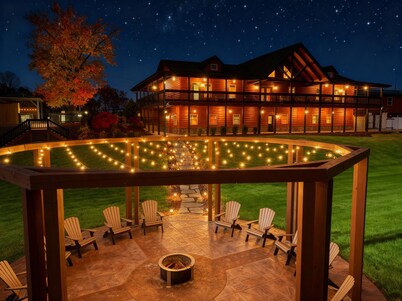 Large Log Cabin Near Luray Shenandoah National Park Mountain View up to 30 GUEST