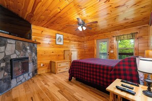 10 bedrooms, iron/ironing board, travel crib, free WiFi