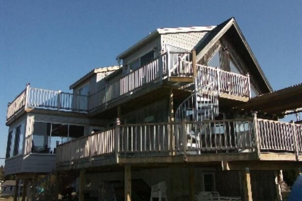 Unique Water View Home