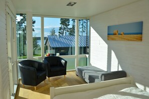3 slaapkamers, een strijkplank/strijkijzer, gratis wifi, beddengoed