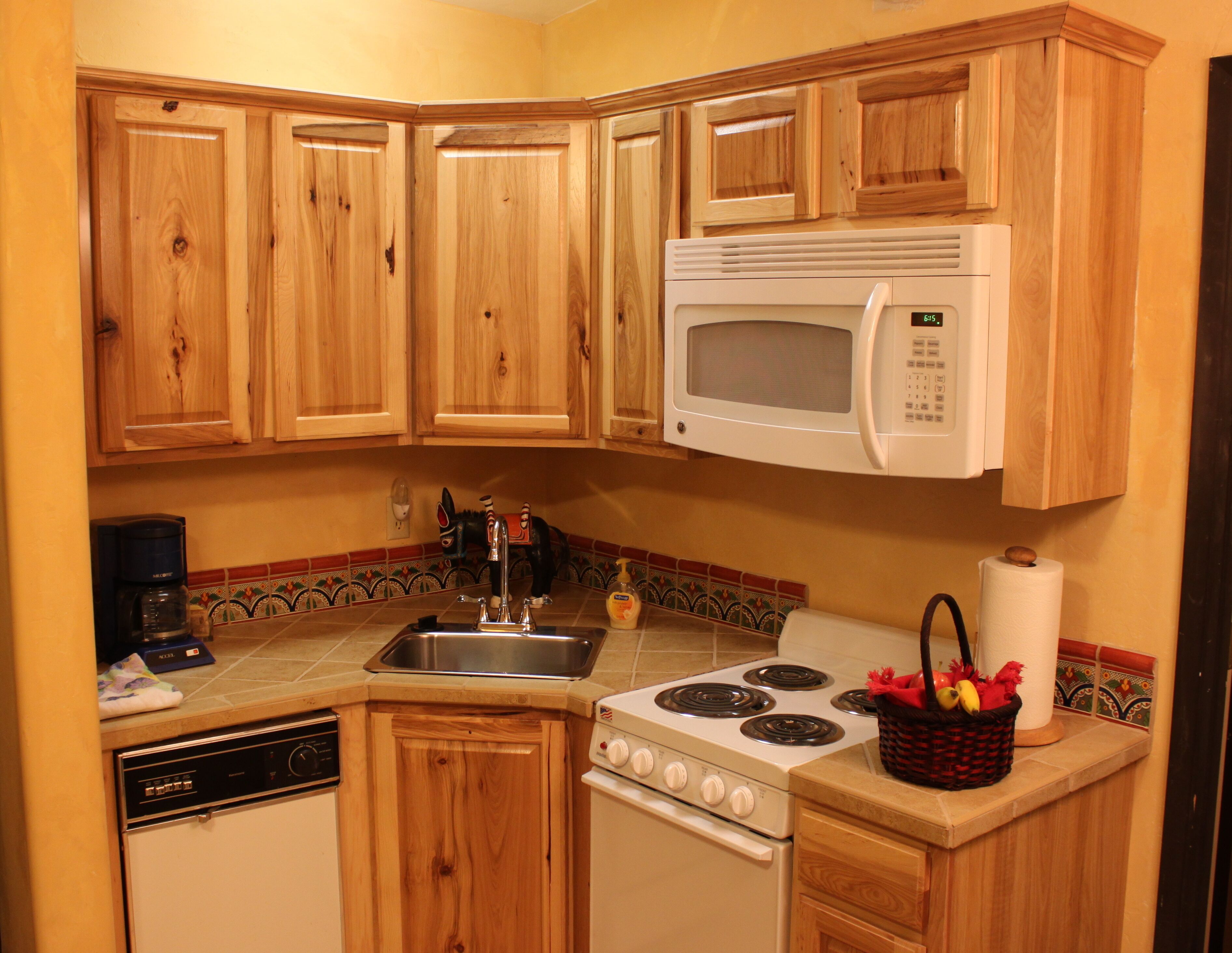 Northeast Tucson 2 bedroom-2 Bath-Pool-Oasis Paradise