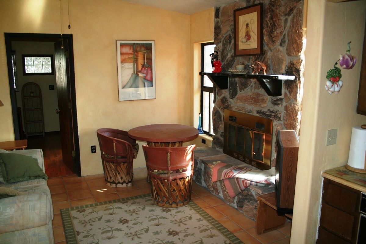 Northeast Tucson 2 bedroom-2 Bath-Pool-Oasis Paradise