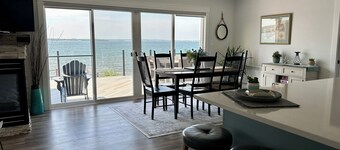 Quiet Waterfront Cottage Close To Charlottetown