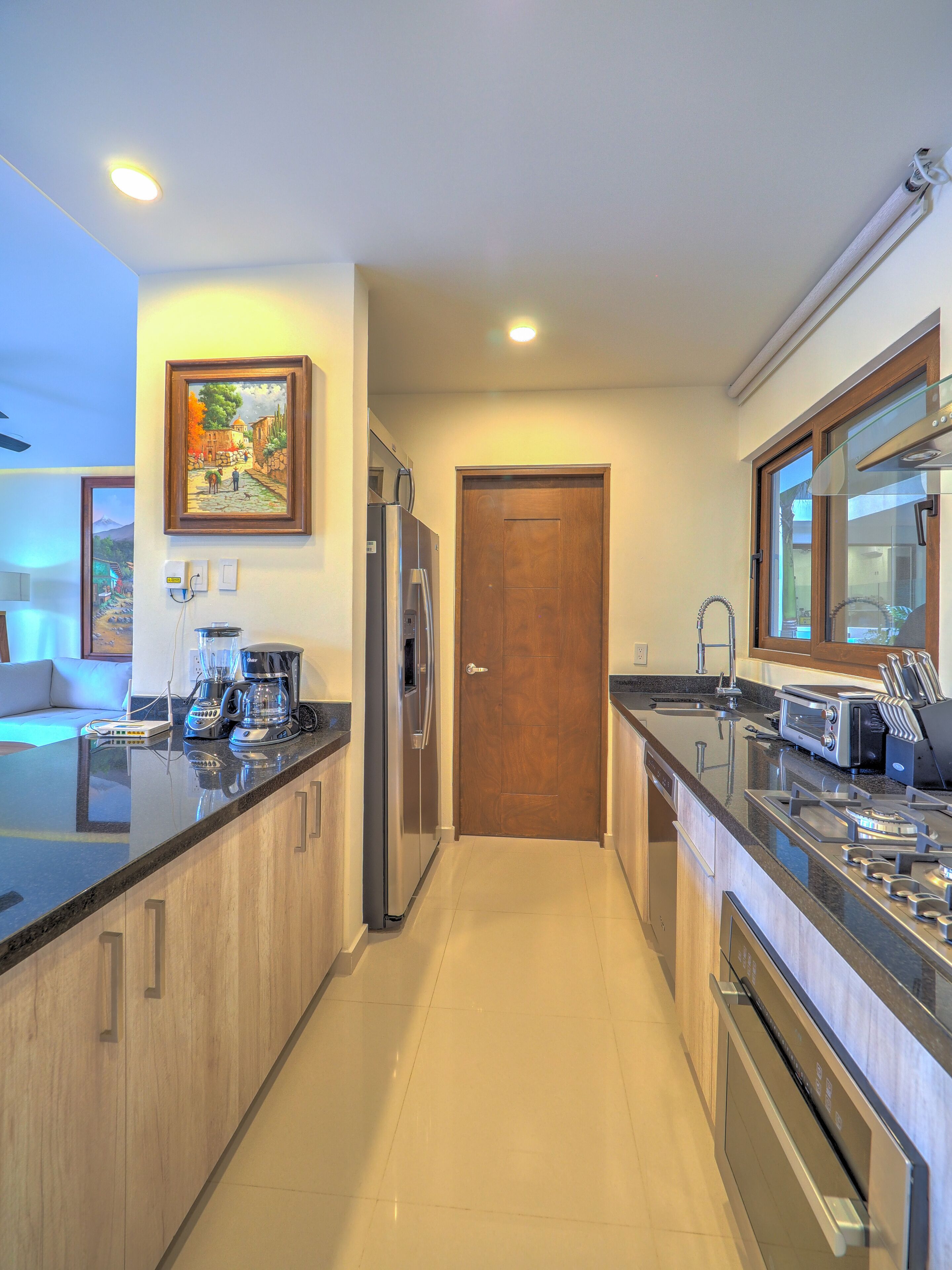 Charming apartment/1 bedroom /1.5 baths /pool, jacuzzi,Gym,heart romantic zone