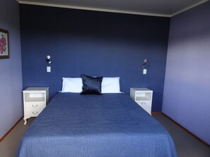 4 Schlafzimmer, Bügeleisen/Bügelbrett, WLAN, Bettwäsche