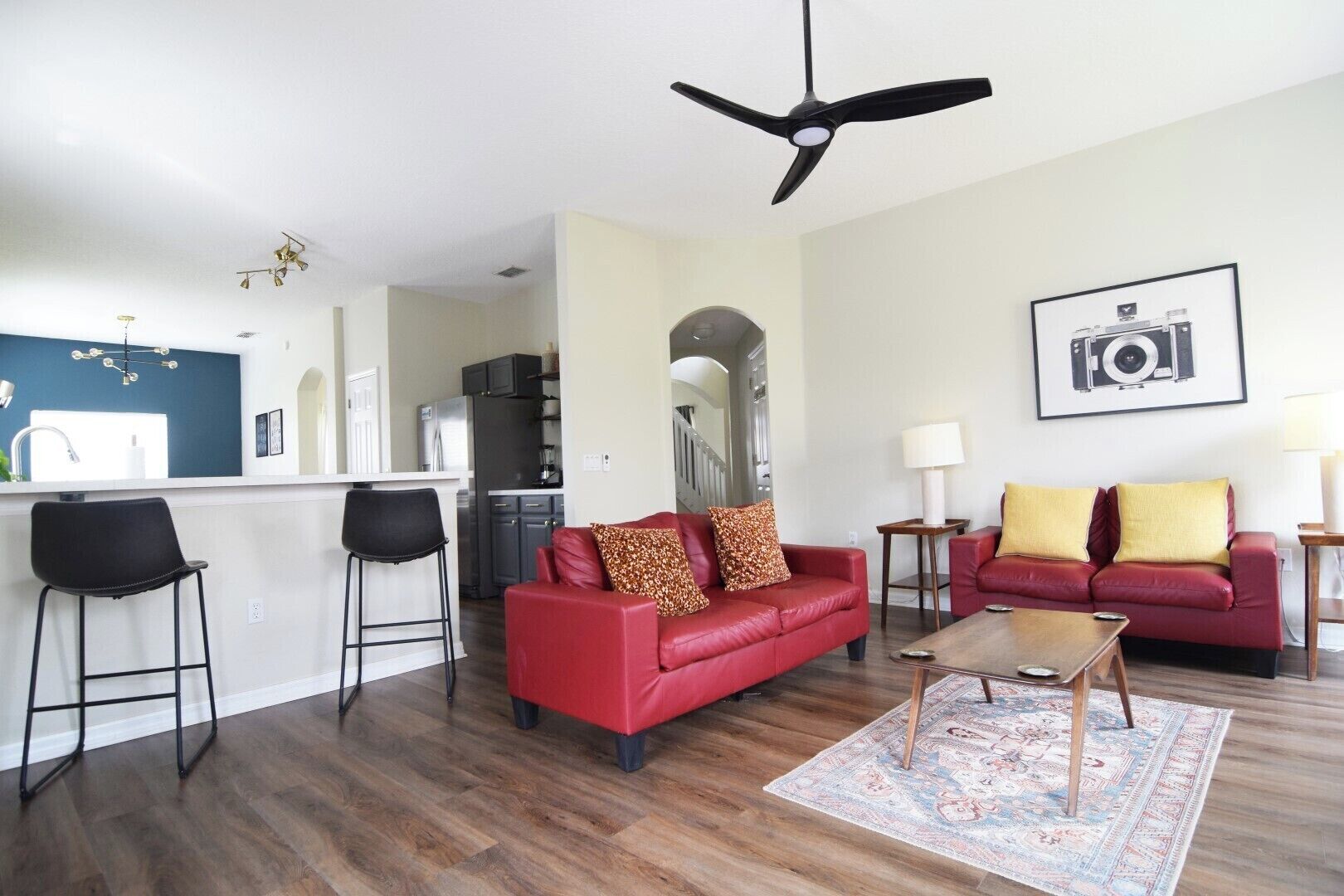 Spacious & Stylish Pool Home With Games Room On West Haven, Disney 11 miles!