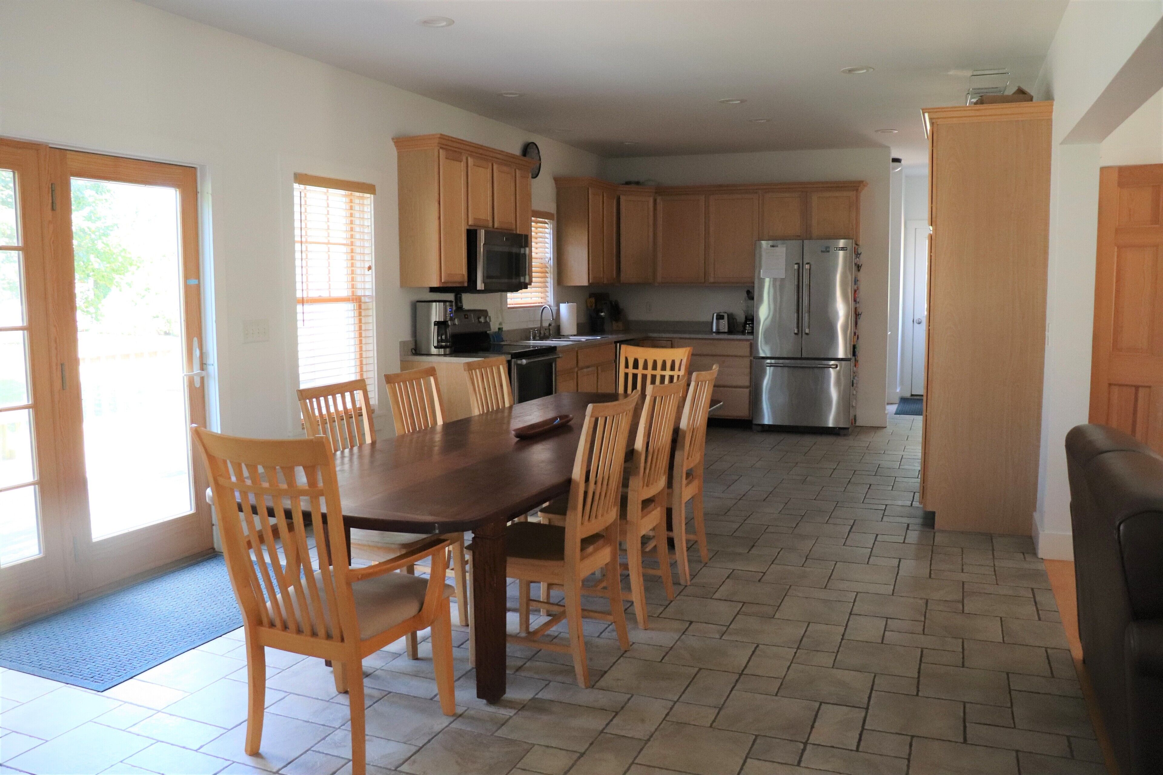 Immaculate Katama 4BR house with home theater and large yard