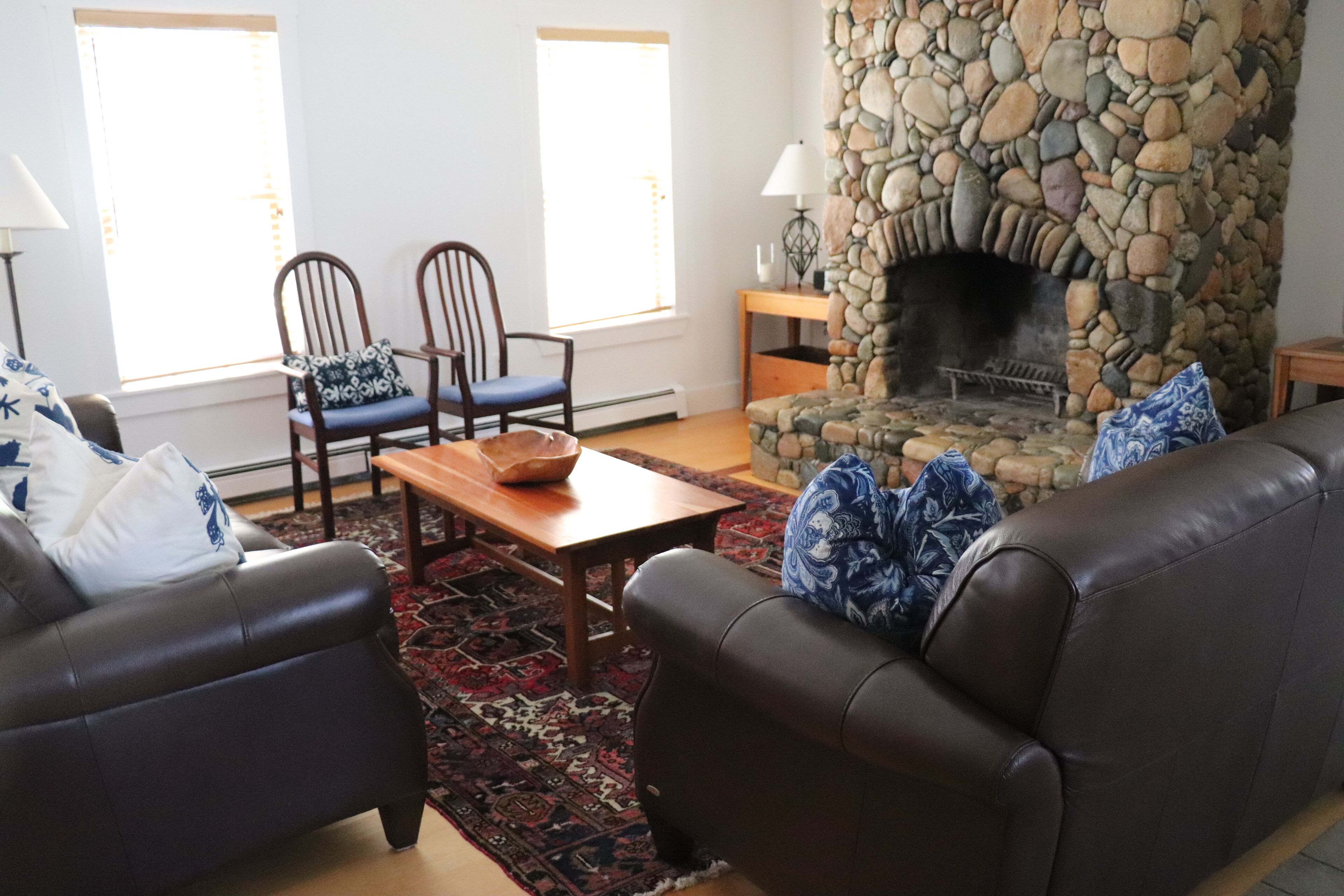 Immaculate Katama 4BR house with home theater and large yard