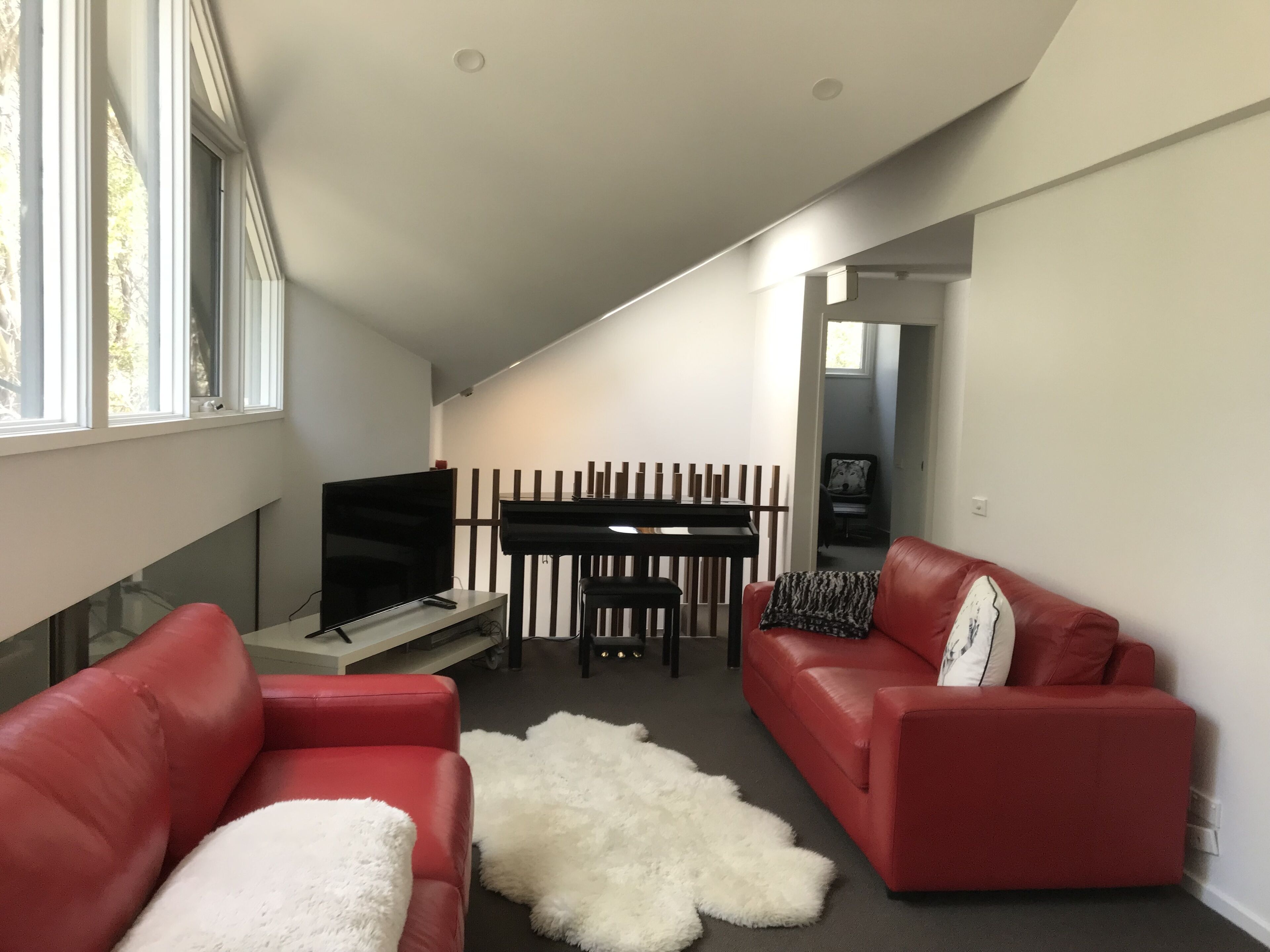 Luxury Mountain Chalet \"Woodridge\" THREDBO — image 5