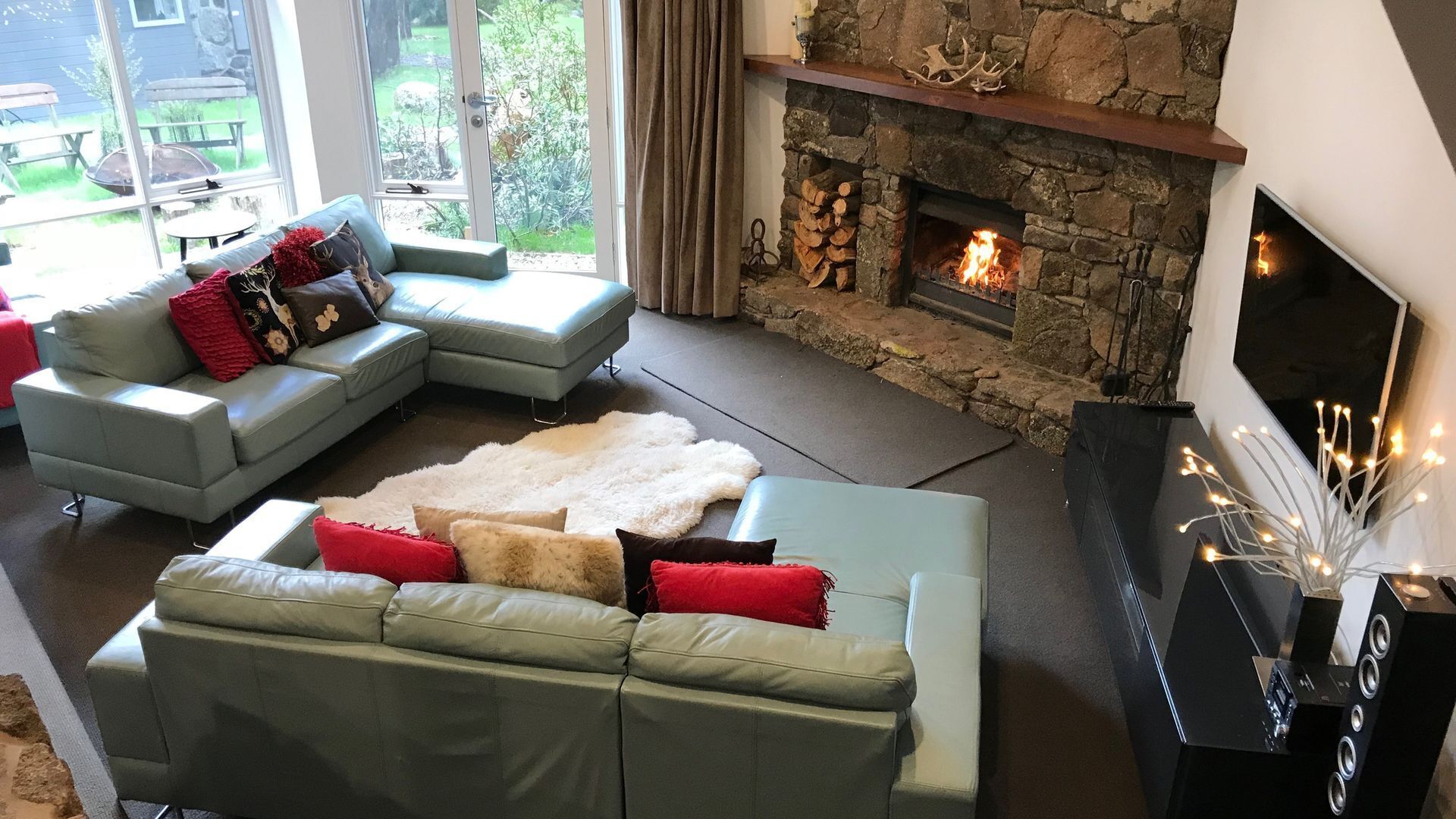 Luxury Mountain Chalet \"Woodridge\" THREDBO — image 7