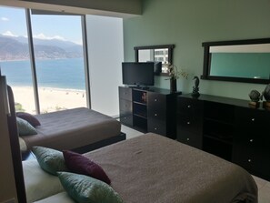4 chambres, fer et planche à repasser, Wi-Fi, draps fournis
