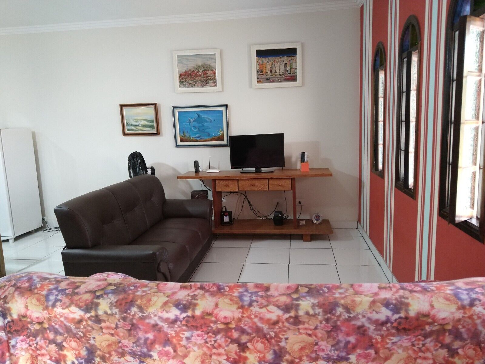 Spacious house with 2 bedrooms, 2 bathrooms, well located, near to Martim Sá