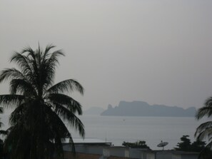 Luokittelematon kuva, 5 kautta 12, painike