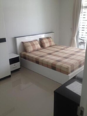 2 chambres, bureau, Wi-Fi gratuit, draps fournis