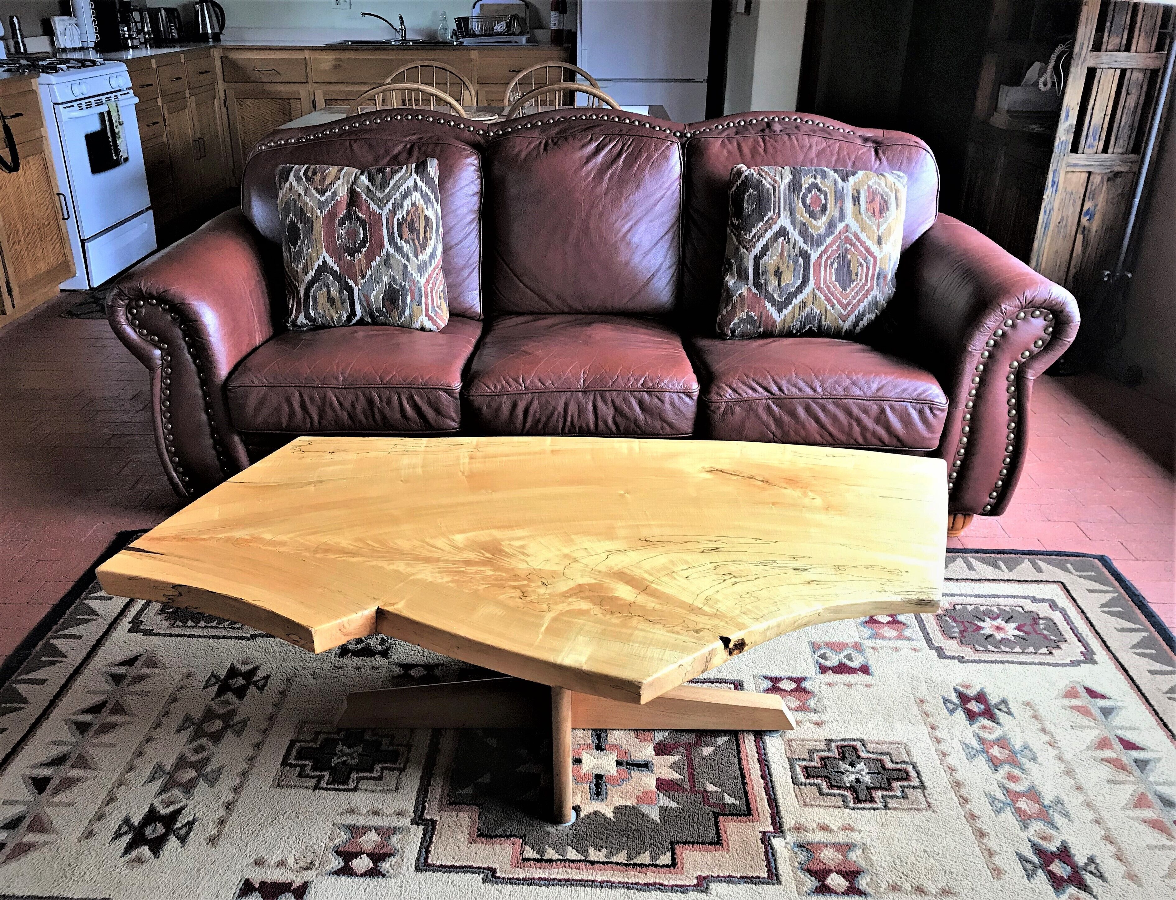 Rio Grande Gorge Casita- traditional adobe, hot tub, hiking, privacy