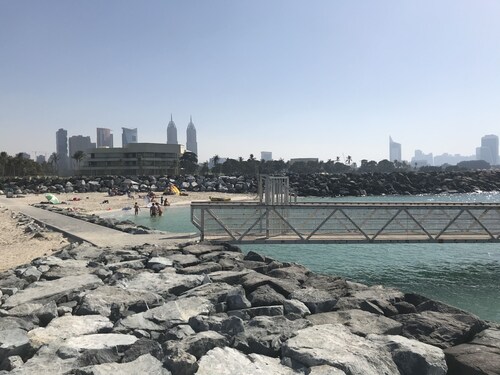 Burj Alrab Ver aplicación de lujo de un dormitorio. Al Sofouh