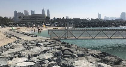 Burj Alrab Ver aplicación de lujo de un dormitorio. Al Sofouh