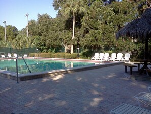 Piscine extérieure, piscine chauffée