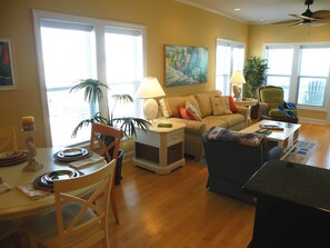 Flat-screen TV, DVD player, books, stereo - Luxury Condo near Boardwalk with Spectacular Ocean Views! Great Fall Rates (Carolina Beach)