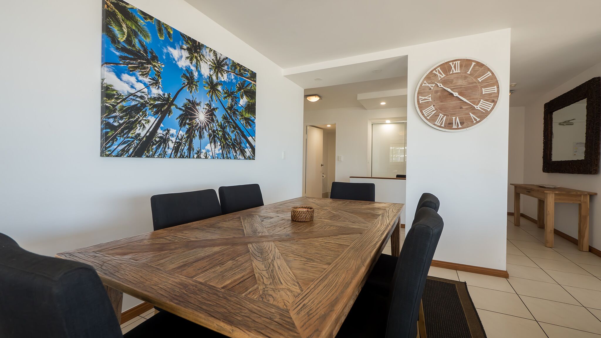 3 Bed Absolute Beachfront Viscount - on the sand — image 21