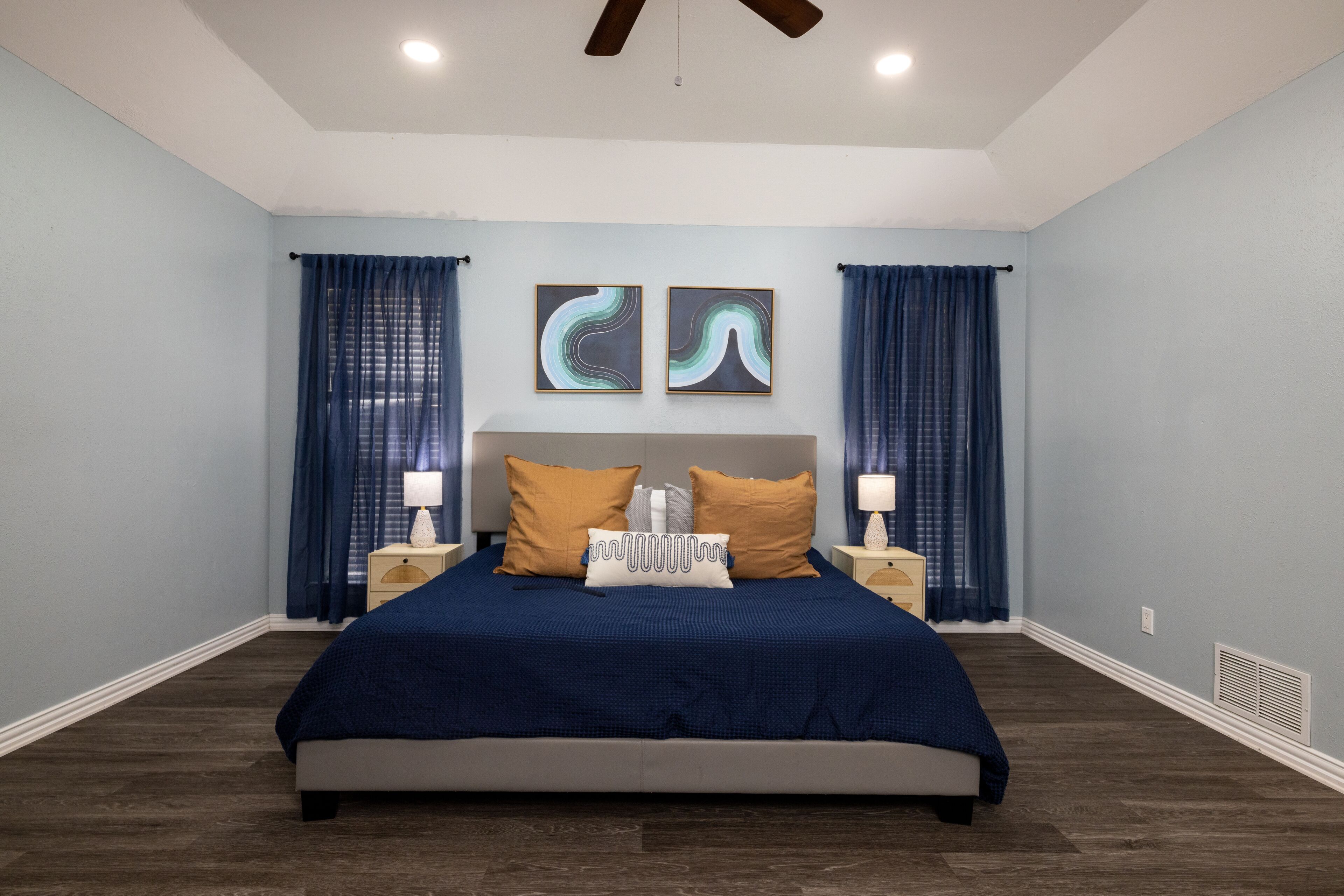 Plano Poolside & Fireplace Bliss