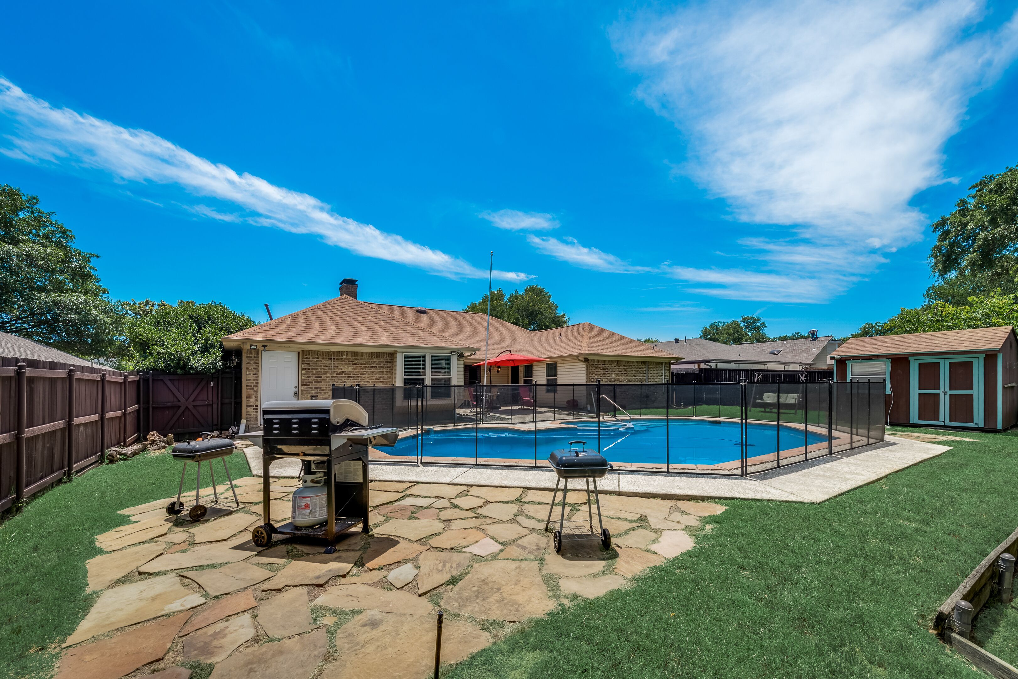 Plano Poolside & Fireplace Bliss