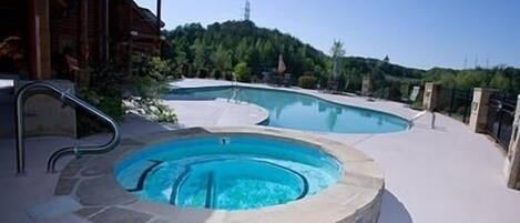 Piscina interna, piscina aquecida