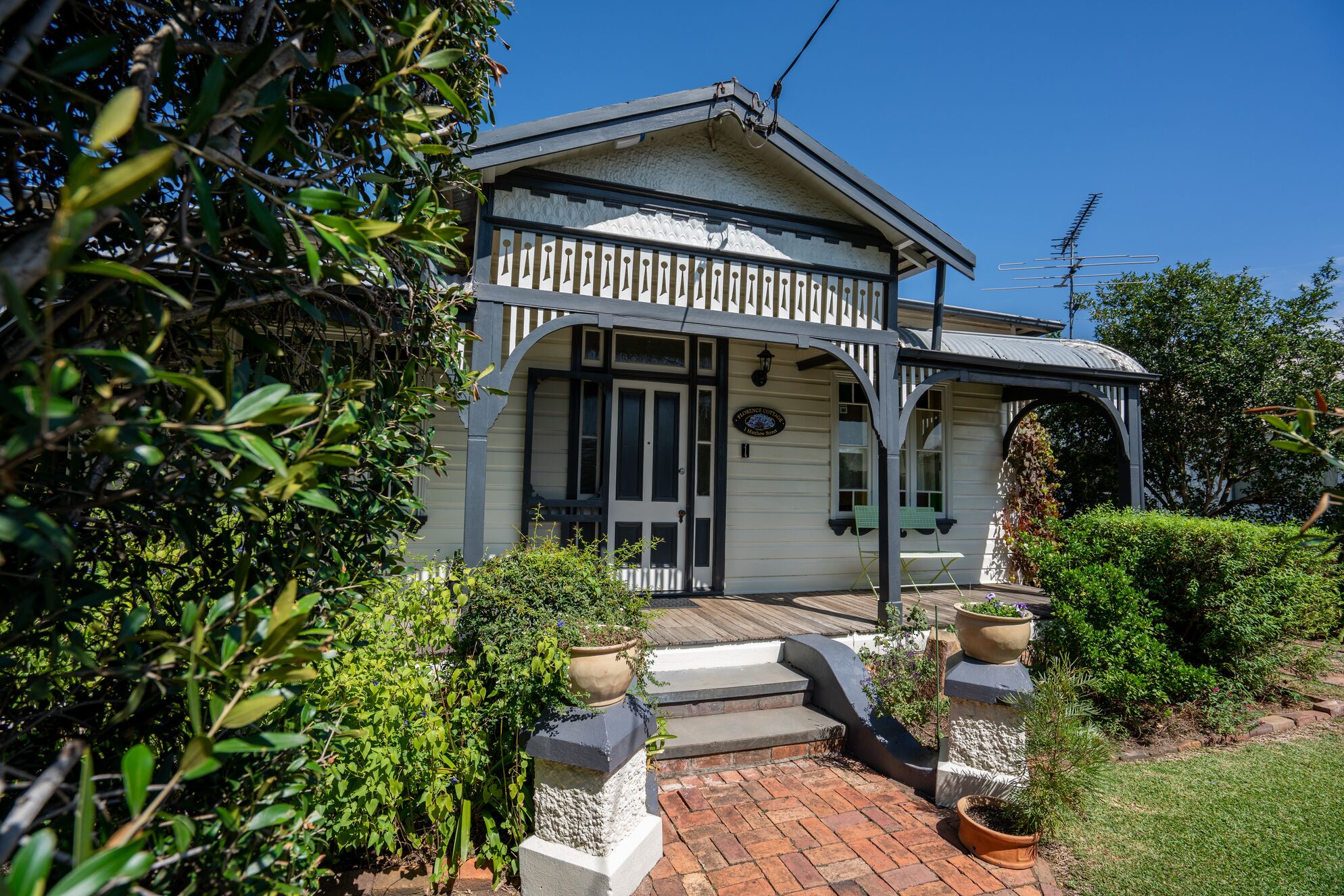 FLORENCE COTTAGE CESSNOCK