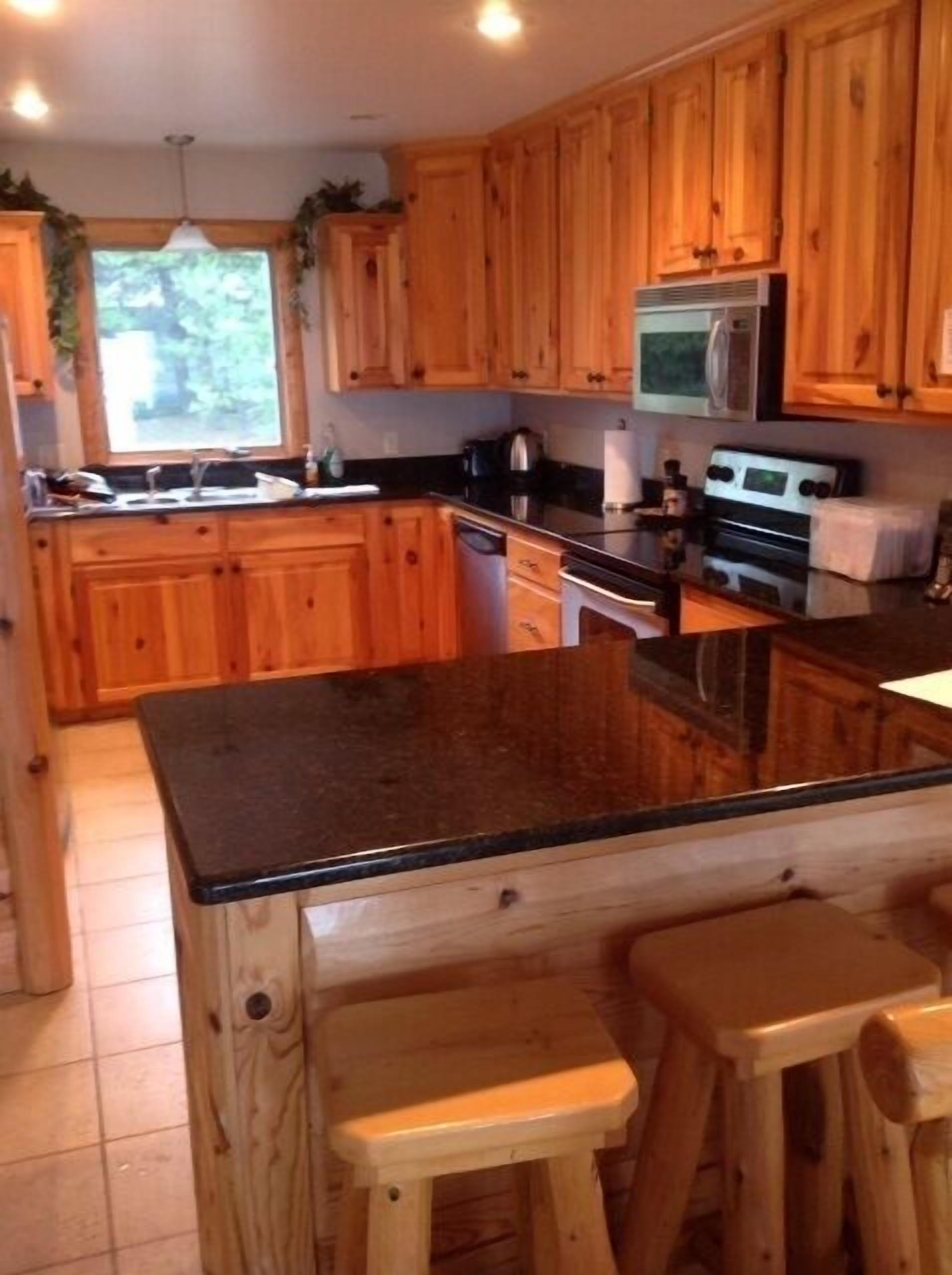 The Lake Michigan House ~ Perfect Sunsets Over Lake Michigan! 