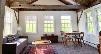Charme, entiÚrement restaurée, Greek Revival House, champs agricoles Cadre