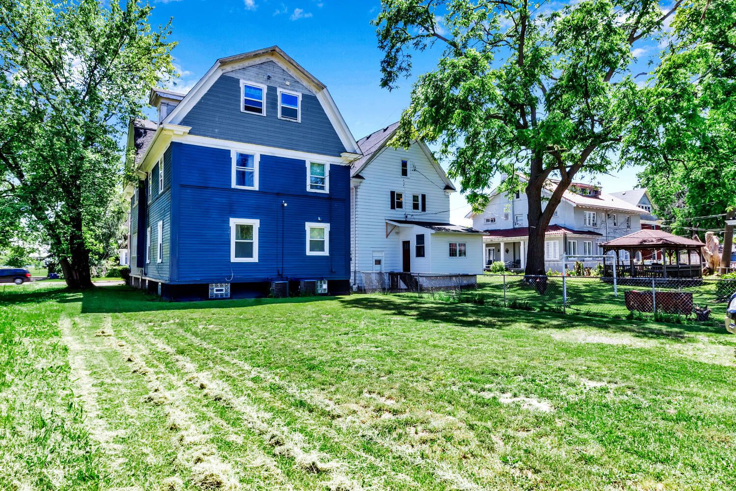 Niagara House USA (624)