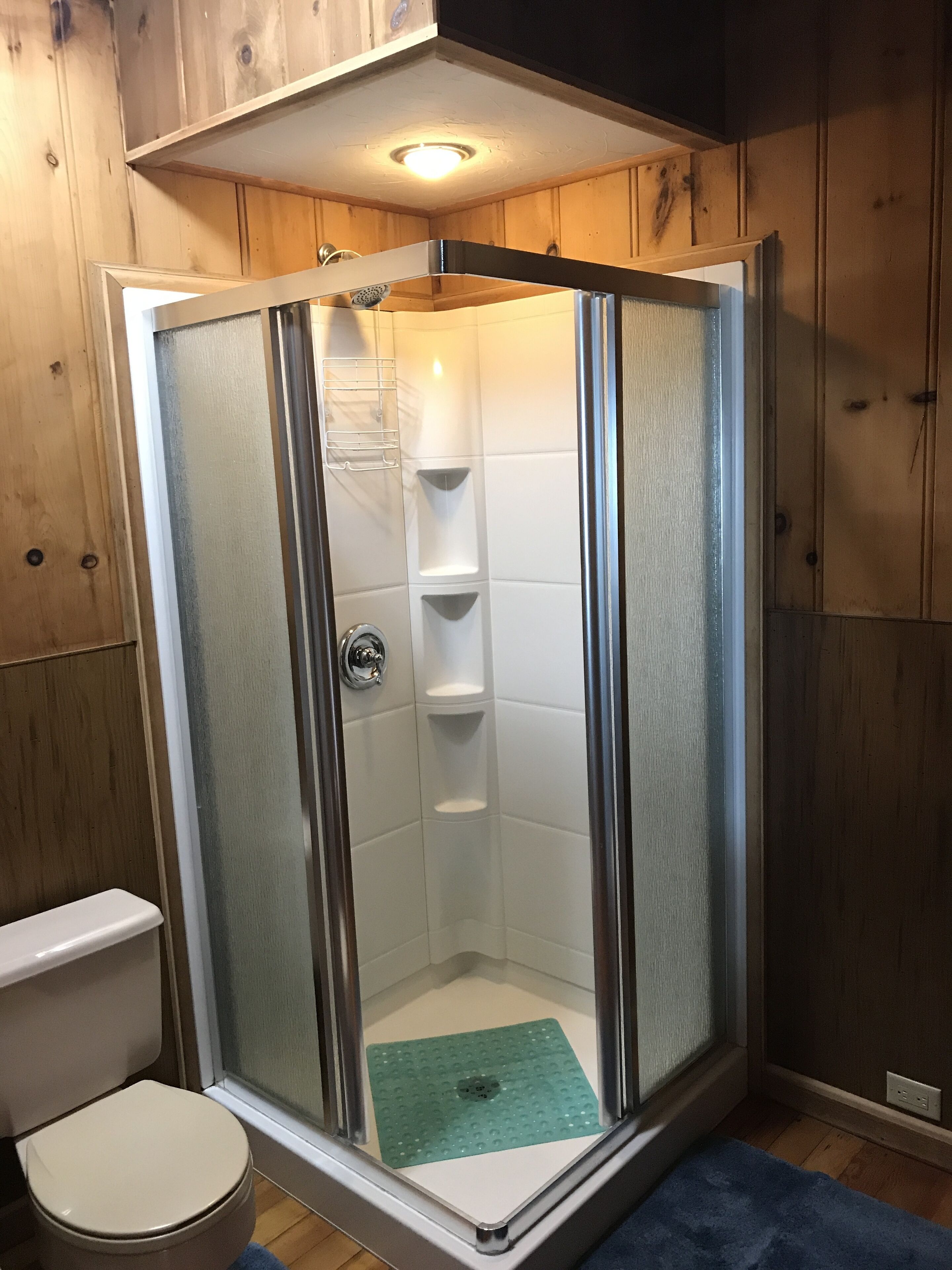 Historic Platte Lake Home, 205 Ft Lakefront, 2 Miles From Sleeping Bear Dune