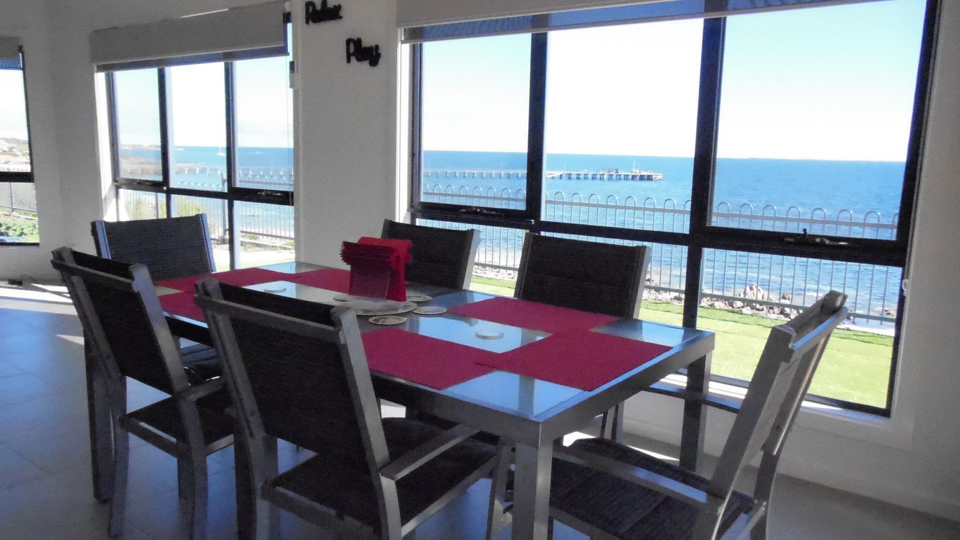 Beach Front Break - relax & watch the waves — image 3