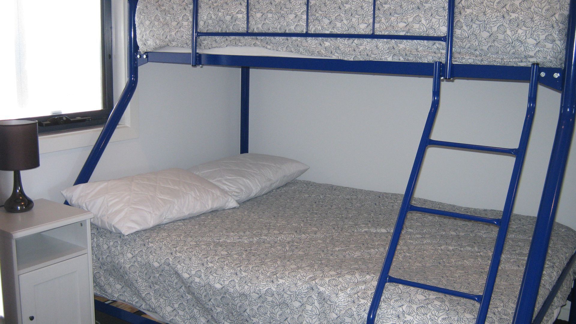 Beach Front Break - relax & watch the waves — image 6