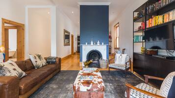 Luxury Villa | Living area | 32-inch flat-screen TV with satellite channels, TV