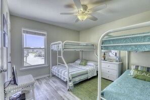 4 bedrooms, internet, bed sheets