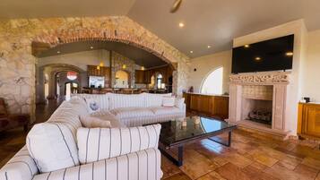 Smart TV, fireplace, DVD player, ping pong