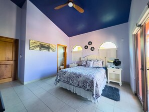 6 bedrooms, iron/ironing board, free WiFi, bed sheets - You never have to leave Estrella Del Mar (Mazatl��n)