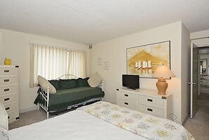 2 bedrooms - XPLORIE ACTIVITIES & LINENS INCLUDED*! OCEAN VIEW!!! Cute 2 Bedroom With an Ocean View! (Ocean City)