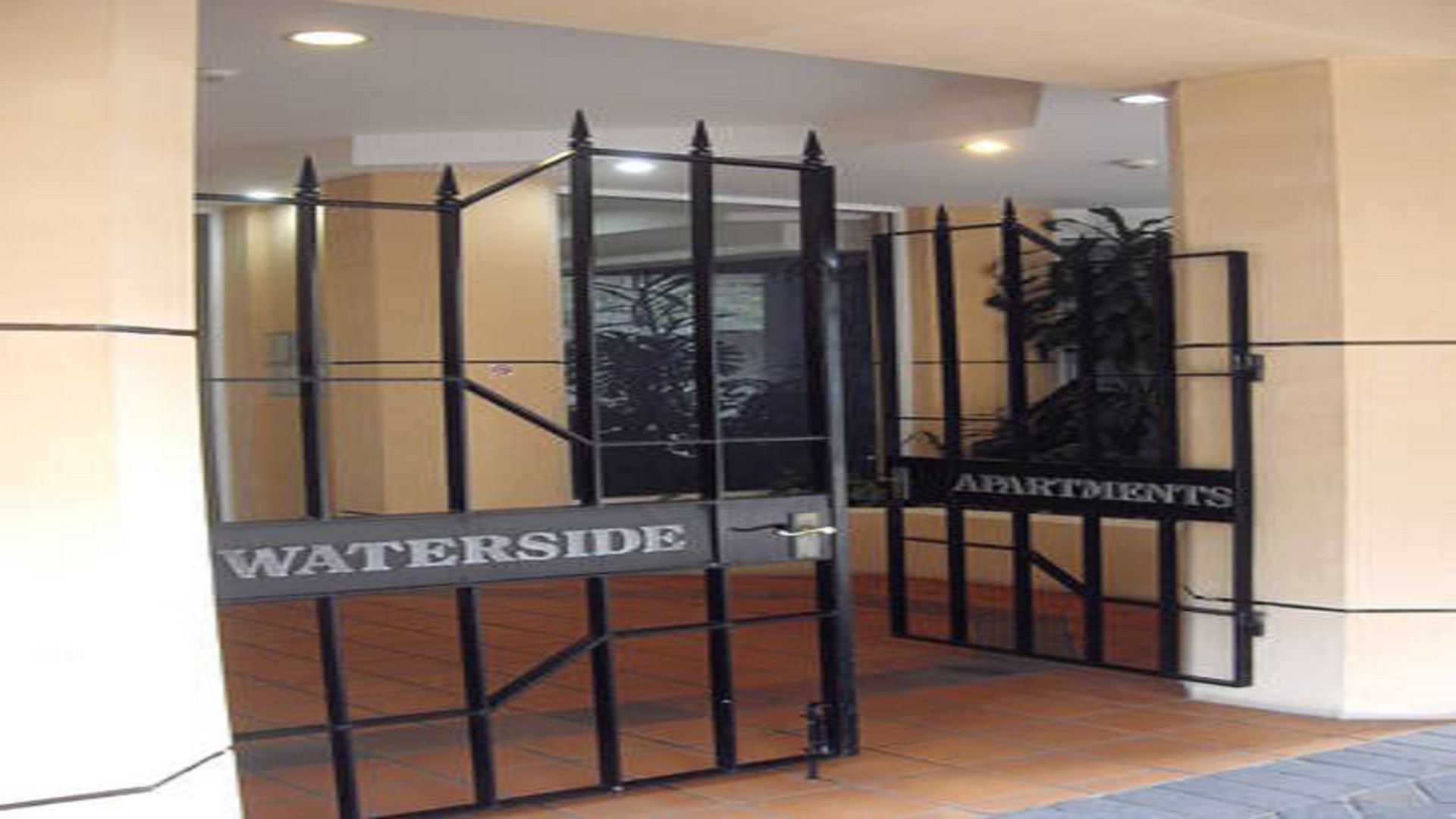 Manly Nook Apartment — image 10